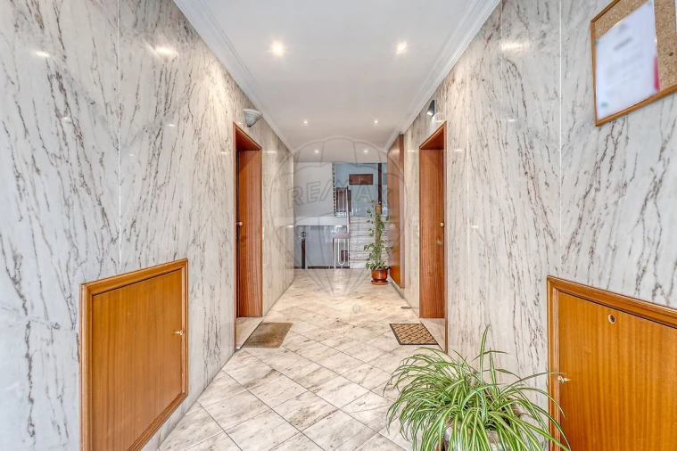 Apartamento T2 para Venda em Pedroso e Seixezelo Foto 26