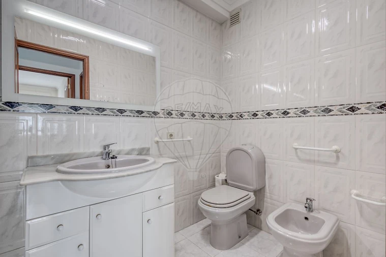 Apartamento T2 para Venda em Pedroso e Seixezelo Foto 10