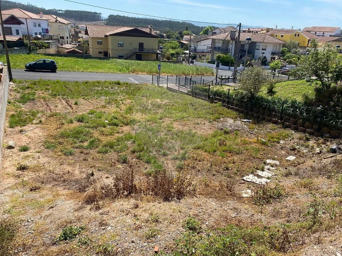 Terreno para Venda em Campelos e Outeiro da Cabeça Foto 3