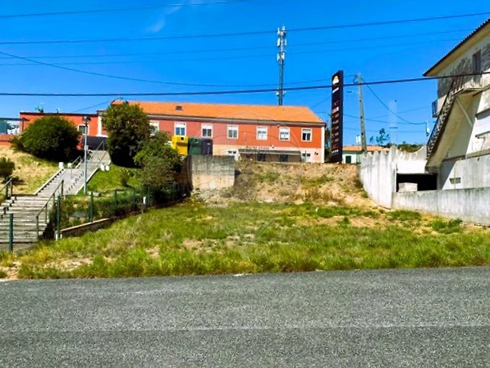 Terreno para Venda em Campelos e Outeiro da Cabeça Foto 2