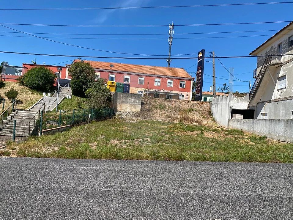 Terreno para Venda em Campelos e Outeiro da Cabeça Foto 2