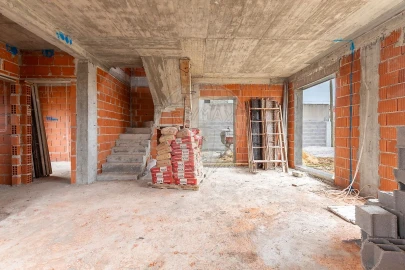 Moradia T4 para Venda em Santa Barbara