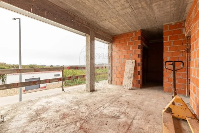 Moradia T4 para Venda em Santa Barbara