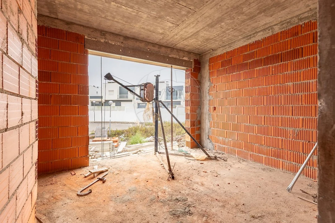 Moradia T4 para Venda em Santa Barbara Foto 9