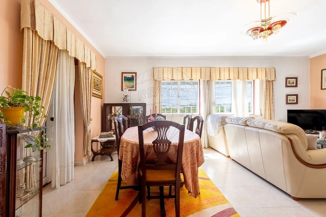 Moradia T4 para Venda em A dos Cunhados e Maceira Foto 5