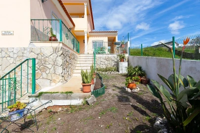 Moradia T4 para Venda em A dos Cunhados e Maceira