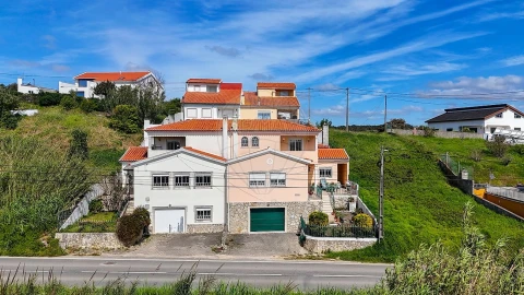 Moradia T4 para Venda em A dos Cunhados e Maceira
