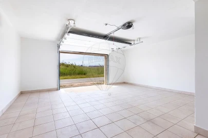 Moradia T4 para Venda em A dos Cunhados e Maceira