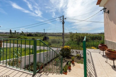 Moradia T4 para Venda em A dos Cunhados e Maceira