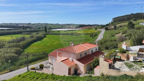 Moradia T4 para Venda em A dos Cunhados e Maceira