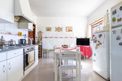 Moradia T4 para Venda em A dos Cunhados e Maceira