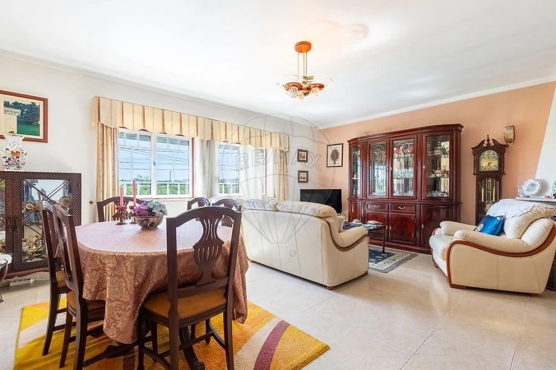 Moradia T4 para Venda em A dos Cunhados e Maceira Foto 6