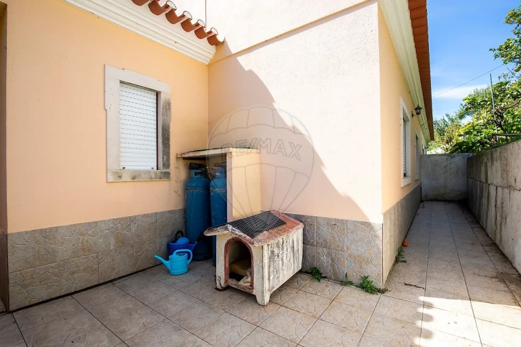 Moradia T4 para Venda em A dos Cunhados e Maceira Foto 30