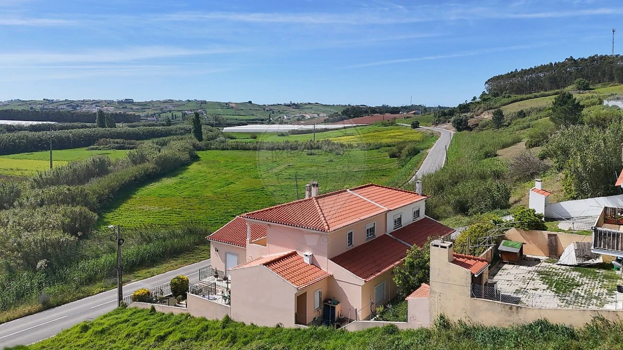 Moradia T4 para Venda em A dos Cunhados e Maceira Foto 32