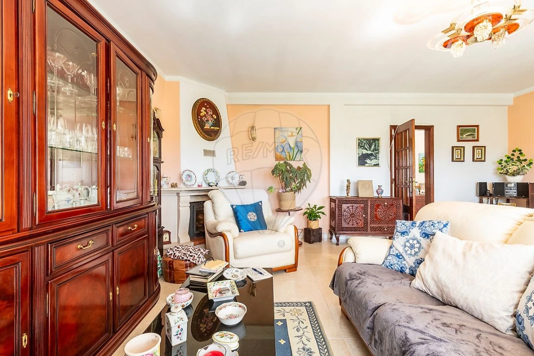 Moradia T4 para Venda em A dos Cunhados e Maceira Foto 8