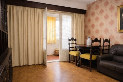 Apartamento T3 para Venda em Beato