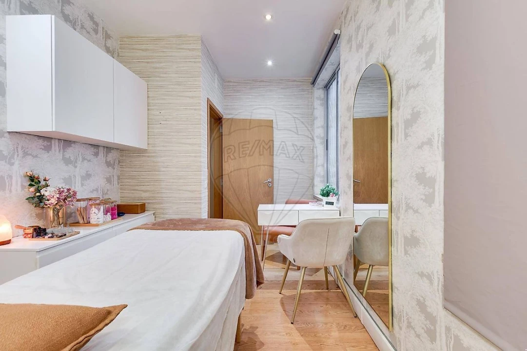 Escritório para Arrendamento em Santo António Foto 1