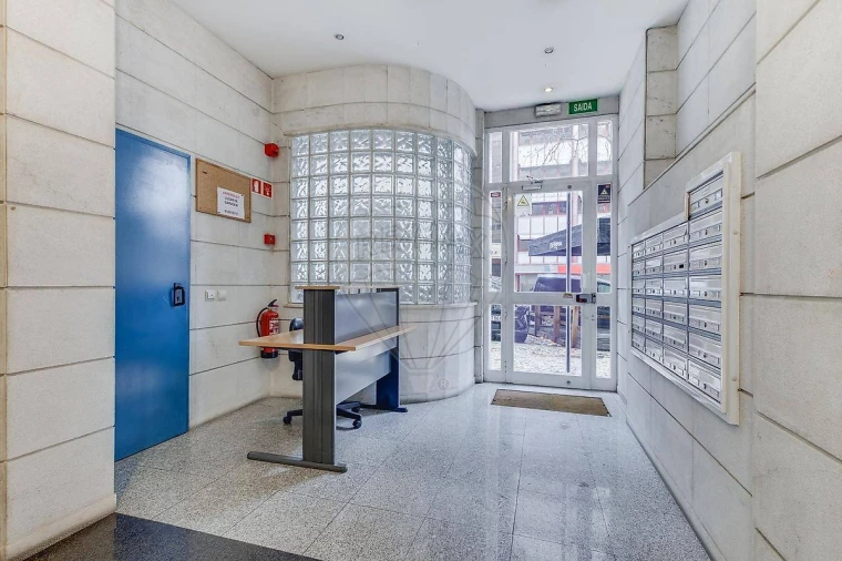 Escritório para Arrendamento em Santo António Foto 10