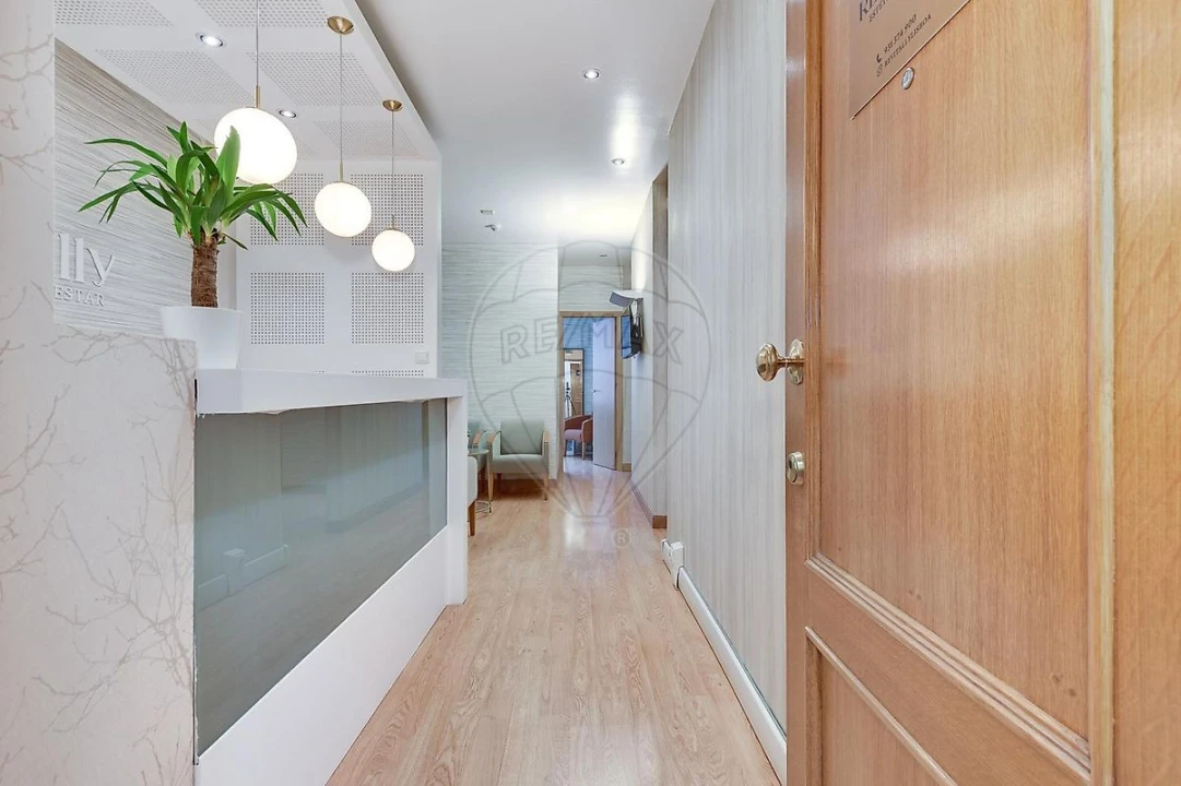 Escritório para Arrendamento em Santo António Foto 15