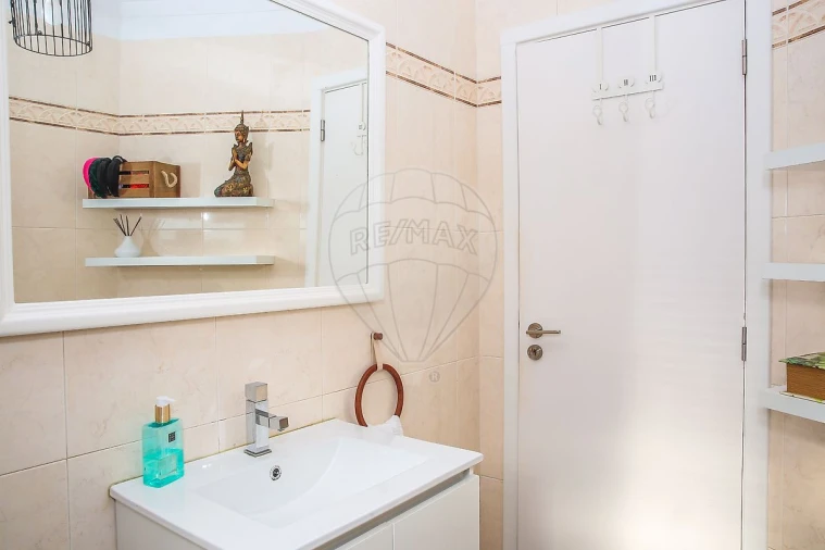 Apartamento T1 para Venda em Arruda dos Vinhos Foto 7