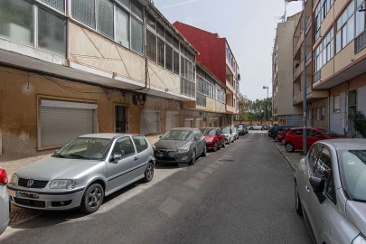 Apartamento T2 para Venda em Laranjeiro e Feijó