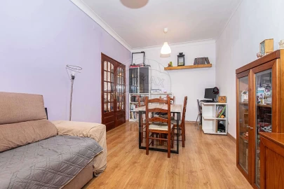 Apartamento T2 para Venda em Laranjeiro e Feijó
