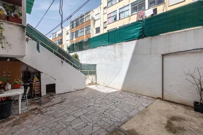 Apartamento T2 para Venda em Laranjeiro e Feijó