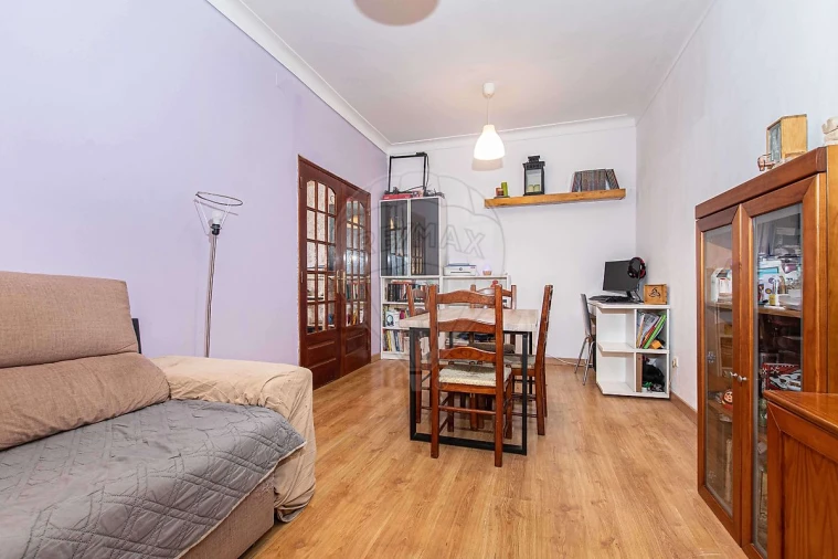 Apartamento T2 para Venda em Laranjeiro e Feijó Foto 5