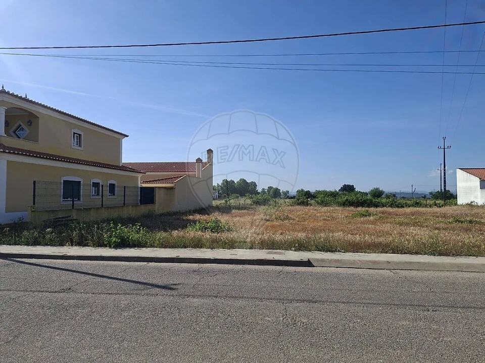 Terreno para Venda em Alpiarça Foto 2