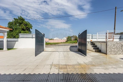 Moradia T3 para Venda em Ereira e Lapa