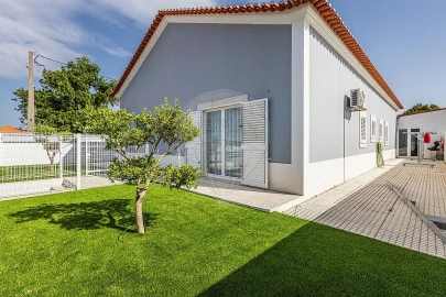 Moradia T3 para Venda em Ereira e Lapa