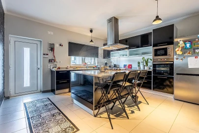 Moradia T3 para Venda em Ereira e Lapa