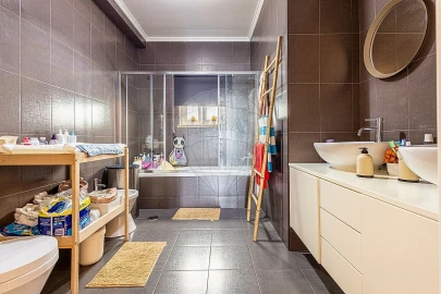 Moradia T3 para Venda em Ereira e Lapa