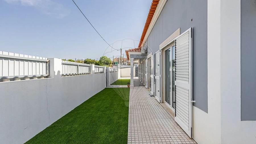 Moradia T3 para Venda em Ereira e Lapa
