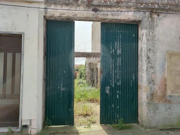 Armazém para Venda em Benfica do Ribatejo