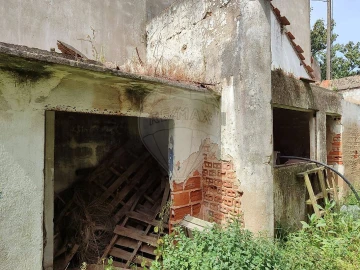 Armazém para Venda em Benfica do Ribatejo