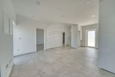 Moradia T2 para Venda em Azambujeira e Malaqueijo