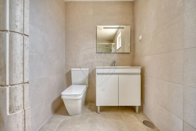 Moradia T2 para Venda em Azambujeira e Malaqueijo