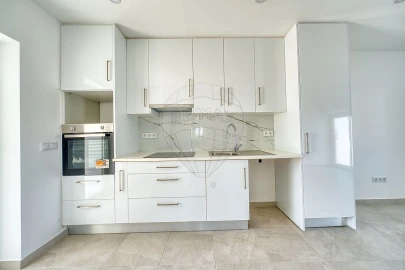 Moradia T2 para Venda em Azambujeira e Malaqueijo