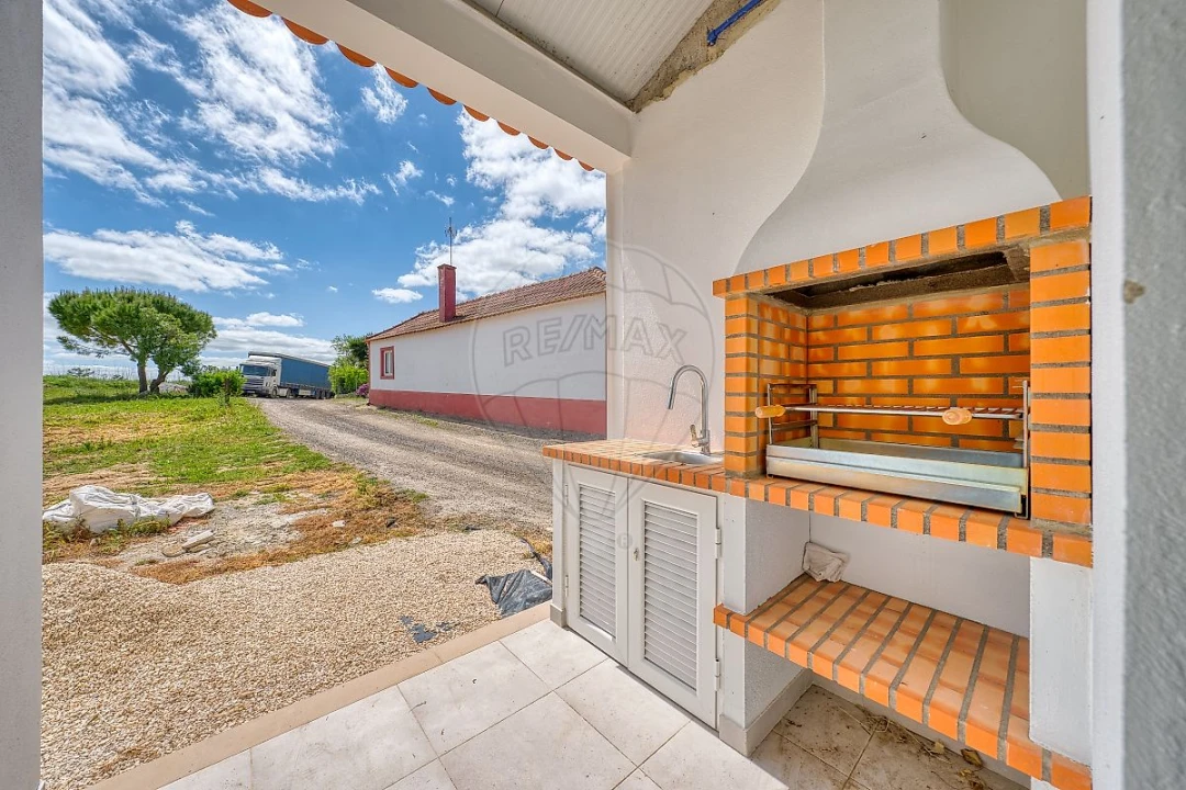 Moradia T2 para Venda em Azambujeira e Malaqueijo Foto 17