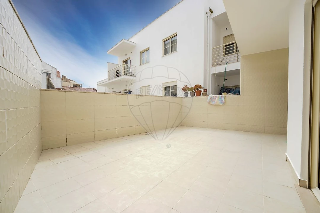 Apartamento T3 para Arrendamento em Buarcos Foto 16
