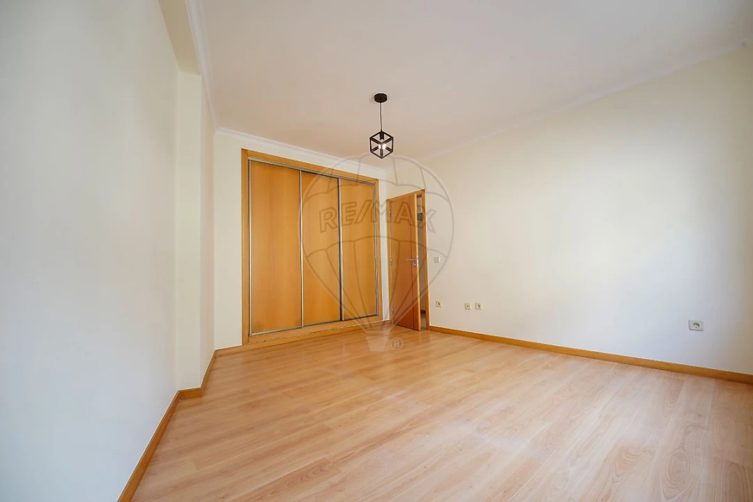 Apartamento T3 para Arrendamento em Buarcos Foto 12