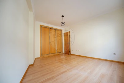 Apartamento T3 para Arrendamento em Buarcos