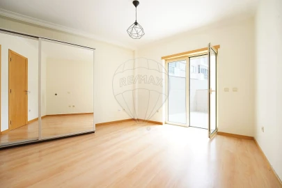 Apartamento T3 para Arrendamento em Buarcos