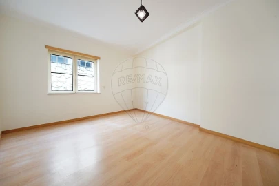 Apartamento T3 para Arrendamento em Buarcos