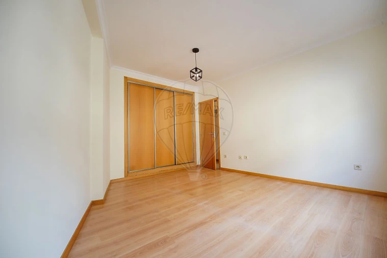 Apartamento T3 para Arrendamento em Buarcos Foto 12