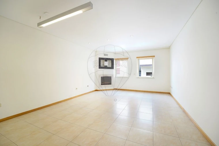 Apartamento T3 para Arrendamento em Buarcos Foto 4