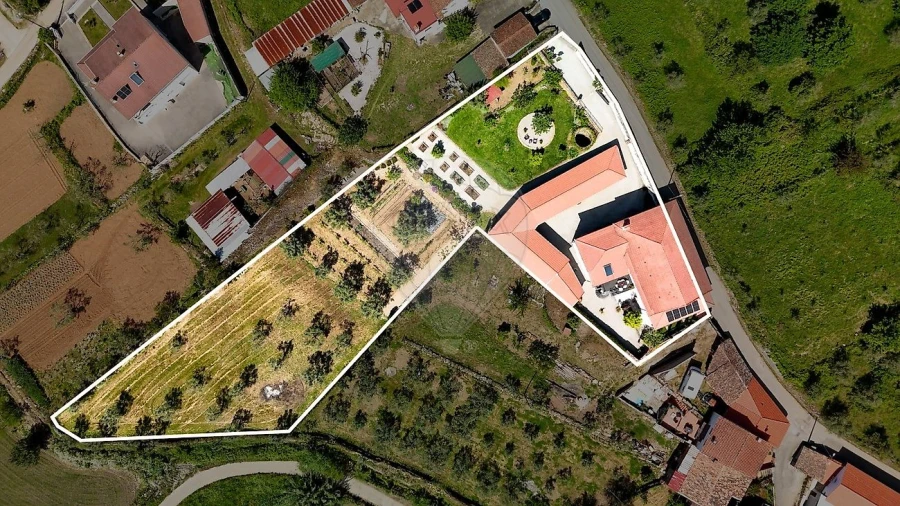 Moradia T4 para Venda em Vila Nova do Ceira