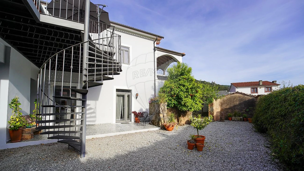 Moradia T3 para Venda em Vila Nova do Ceira Foto 18