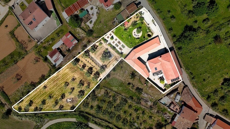 Moradia T4 para Venda em Vila Nova do Ceira